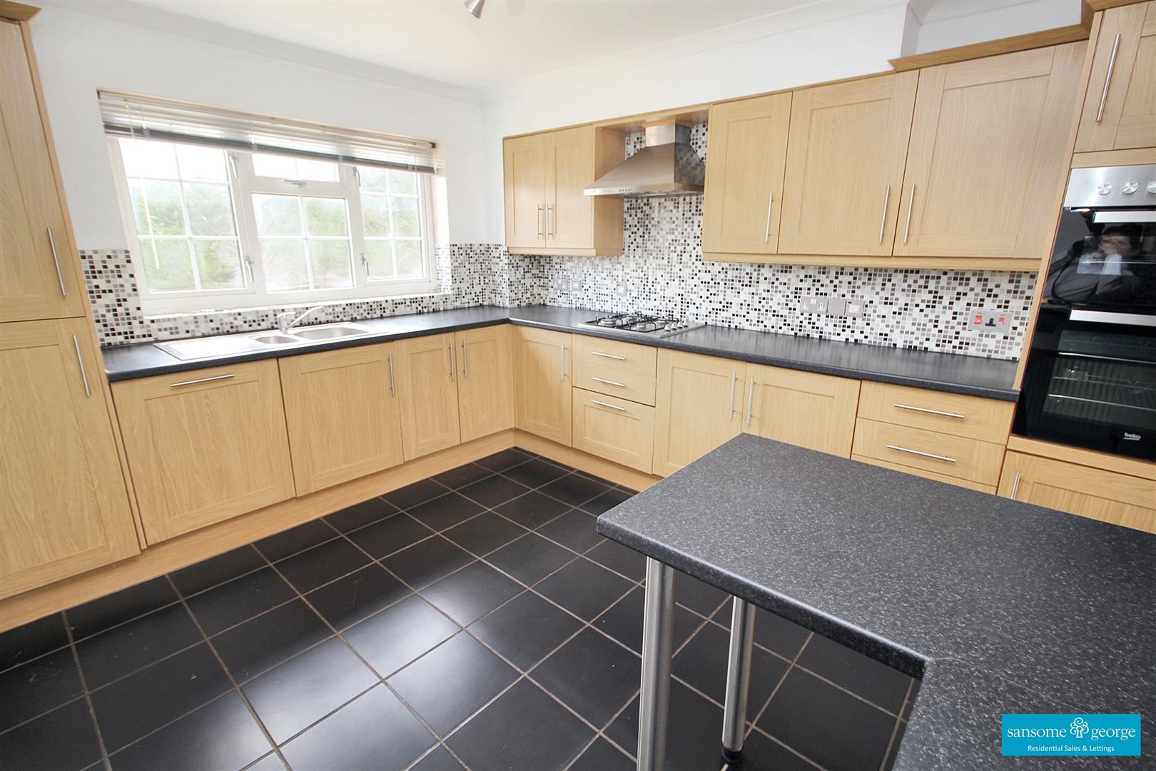 Fairway Avenue, Tilehurst, Reading